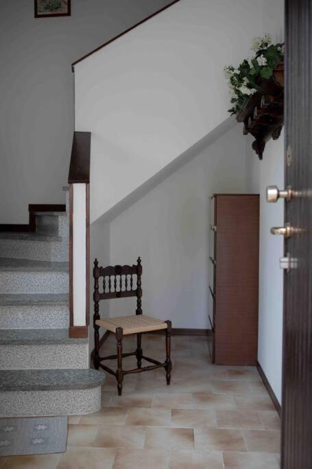 Vista Lago-Appartamento Funzionale Con Vista Varese Exterior foto
