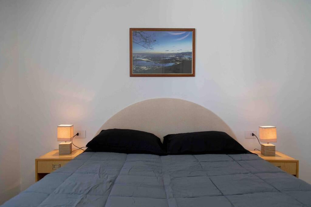 Vista Lago-Appartamento Funzionale Con Vista Varese Exterior foto